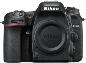 Nikon-D7500-DX-Format-Digital-SLR-Body-20.9-MP-with-16-GB-Capacity-Black